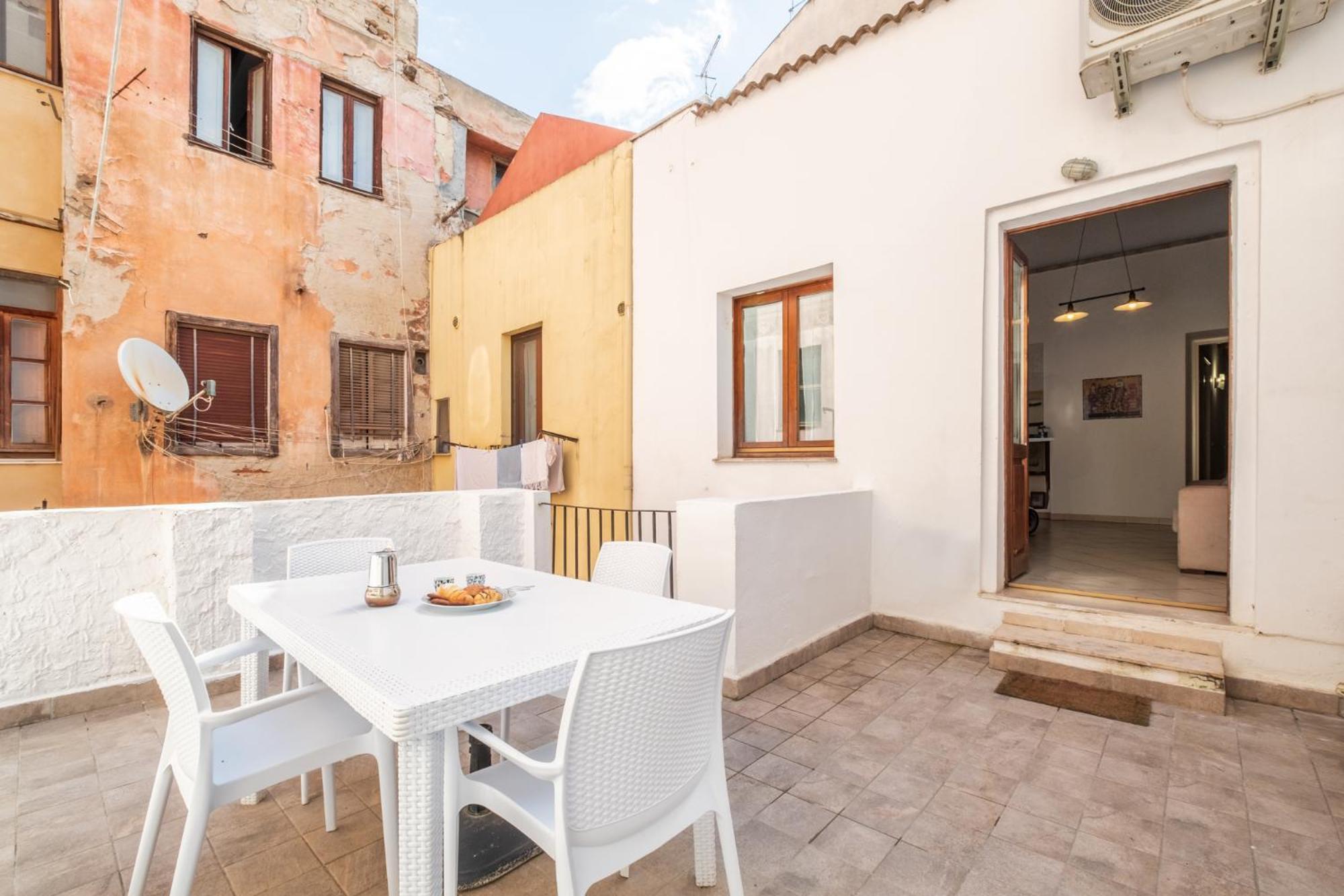 Entu E Mari - Maistu Cagliari Buitenkant foto